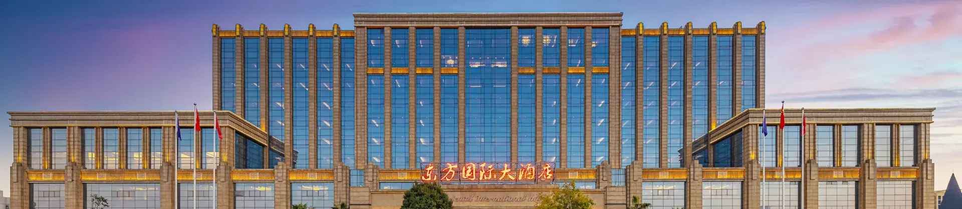Khách sạn cao cấp