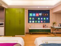 成都铂尔顿酒店公寓 - 投影暗绿双床主题套房