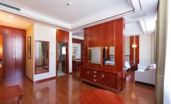 Chifeng Dehang Hotel