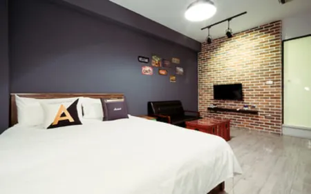 A Room Time