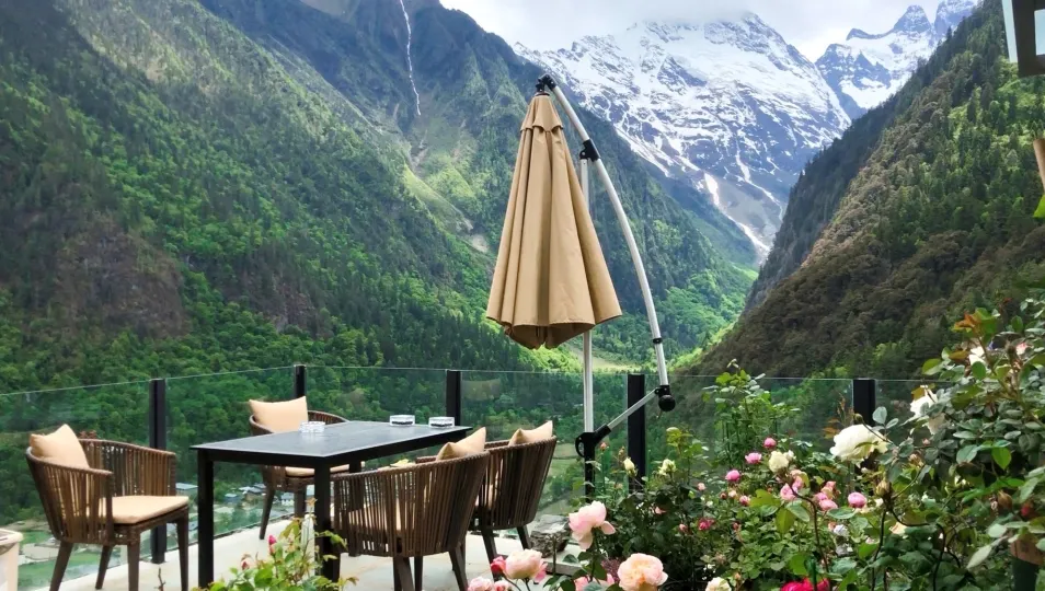 Yourlan Hotel