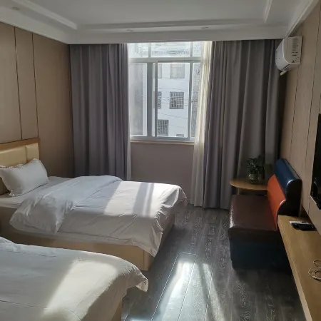 Luoping Jiahao Style Hotel