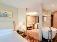 Four Points by Sheraton Qingdao, Chengyang Hotels near Chengyang District
