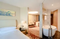 Four Points by Sheraton Qingdao, Chengyang Hotels in Qingdao