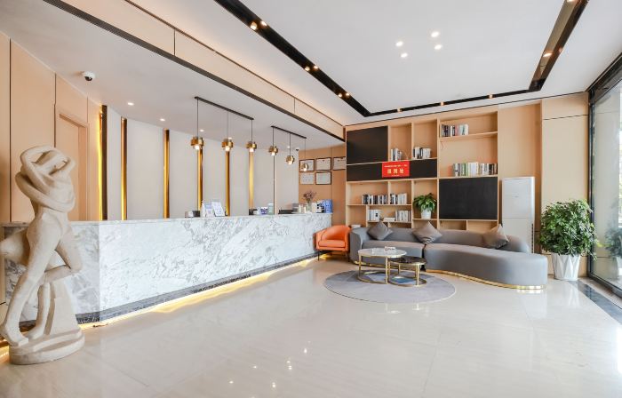 Guangzhou Jiulong Hotel (Guiding Branch)