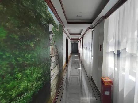 Mengzhou Guyan Hotel