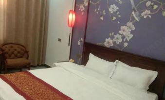 Shenqiu Qijian Homestay