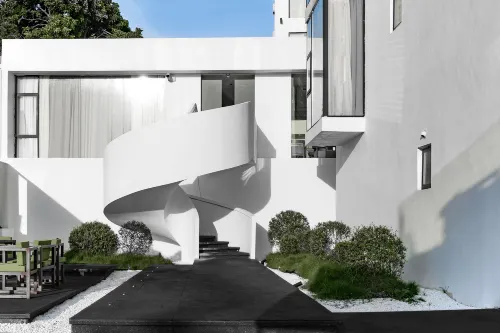 Weizhou Island White House Hotel