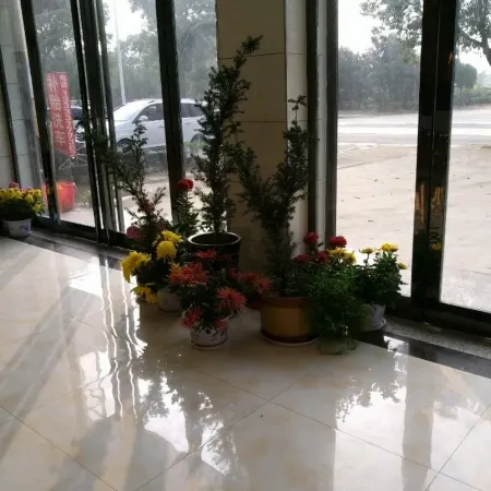 Fangcheng Guanzhuang Business Hotel