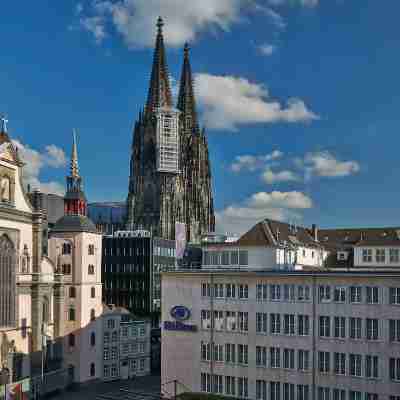 Hilton Cologne Hotel Exterior