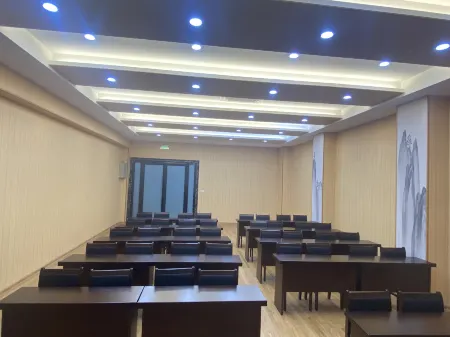 Manju Hotel Ma'anshan Отели рядом с достопримечательностью «Caishiji»