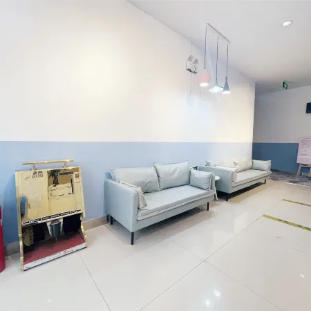 Rujia Huayi Hotel (Fortune Plaza Jilin West Square)