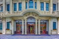 James Joyce Coffetel (Qingdao Oriental Movie Metro Station) Hotels near Qingdao Oriental Movie Metropolis
