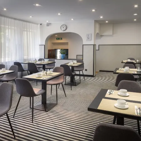 Hotel White Lion Отели рядом с достопримечательностью «Карлин»
