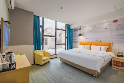 Jiadeshi Business Gaming Hotel