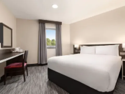 Ramada by Wyndham Cobham Hotels in Downside