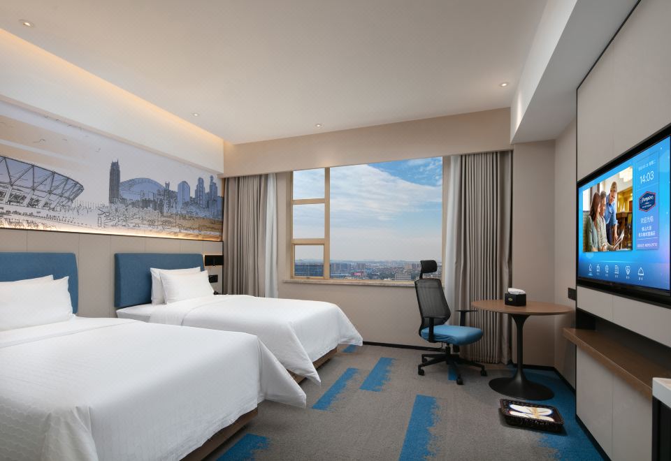 1. 햄튼 바이 힐튼..