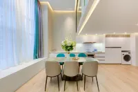 Versailles Apartment (Zhuhai Gongbei Port High-speed Railway Station) Hotels in Zhuhai