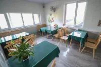 赤峰憶江南飯店（長青公園店） - 2 星級