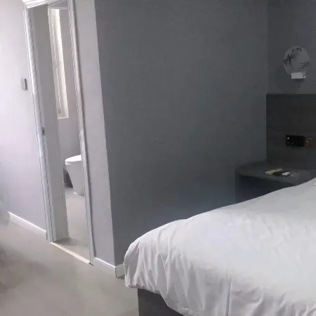 Home Inn Huaxuan Select Hotel (Huaxuan Select Hotel, Suchang West Road, Dongping County, Tai'an)