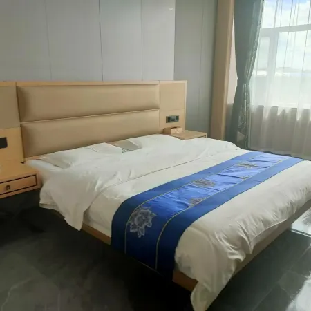 Deshunyuan Business Hotel