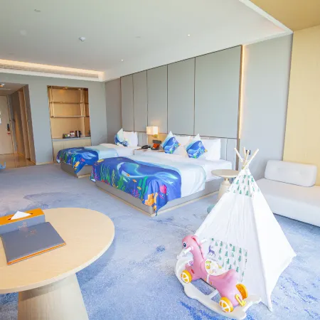 Sea View Art Hotel (Rizhao Duodao Sea Store)