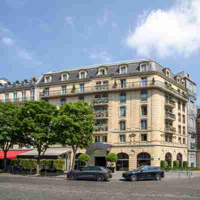 Hôtel Barrière Le Fouquet's Hotel Exterior