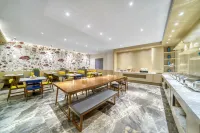 HanTing Premium Hotel (Ningbo Century Oriental Plaza)