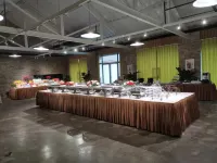 Surabaya Longwan Academy Hotels in Sishui County