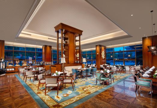 3. 푸 롱 게 호텔..