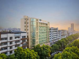 Vienna Hotel (Fuzhou Linchuan Avenue Mixc New Town)