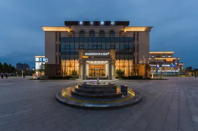 Madison Hotel Beijing  Jinghui Plaza Các khách sạn gần Lugou Xiaoyue