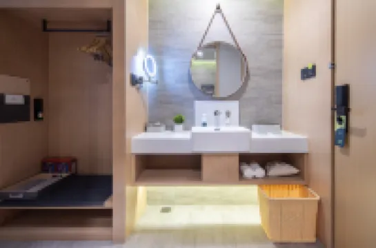 合肥南駅北広場アトゥールホテル