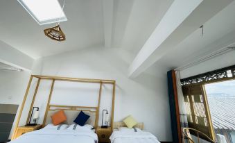 Yulong Baisha Yuhu Renjia Chinese Inn