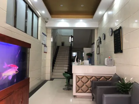 Suining Central Hotel Отели рядом со станцией Guanyinjichang Railway Station