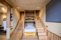 Qiannan Zhuhai Colorfulsunshin Private Tang Holiday Homestay
