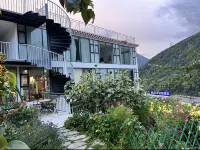 Shiyihao Shanju (Kangding Liuliucheng Branch) Hotel in zona Garze Administrative College