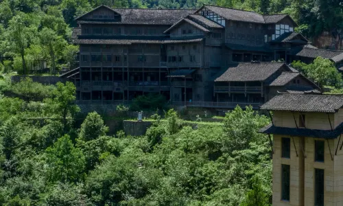 Canyon Hotel