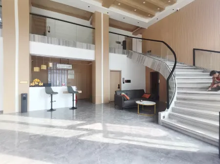 Hezhang Yunshang Yashe  Bed and Breakfast Отели в г. Хечжан