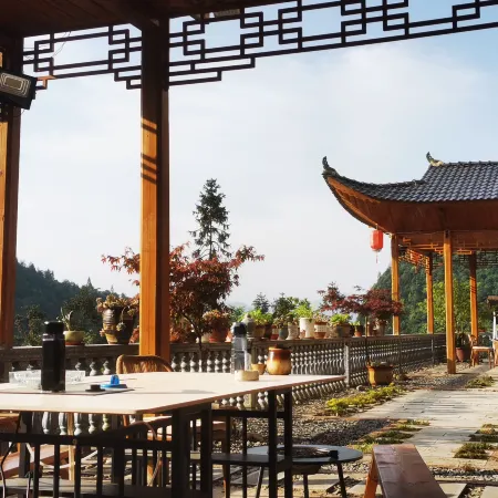 Three Mountains Homestay