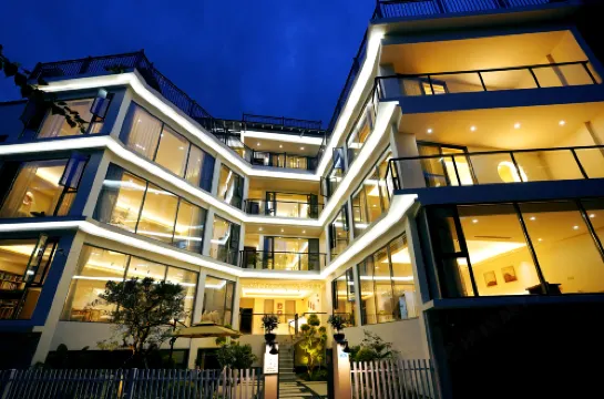 Yizhenyun · Private Hot Spring Courtyard Vacation Apartment (Jiezi Ancient Town)