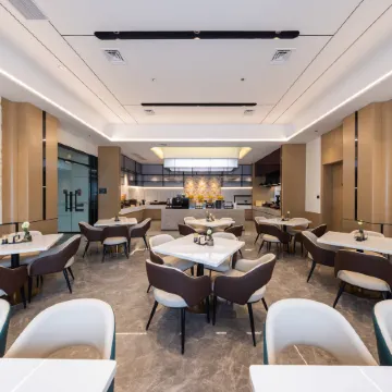 Atour Hotel (Zhanggongshan Donghai Avenue, Bengbu)