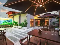 โฮสเทลสำหรับผู้เยาว์ โรงแรมเทียนฮวาฮาวส์ - ที่มีบาร์