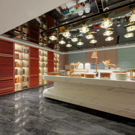 Madison Hotel, Longhai East Road, Zhengzhou Отели рядом с достопримечательностью «Начальная школа иностранных языков, Хуйцзэнь, Гуанчжоу»