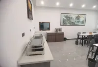 Korla Jinlan Business Hotel (Southern Xinjiang Grand Bazaar)