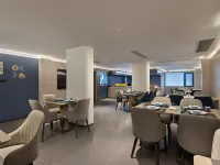 歡漫飯店（長沙賀龍體育館黃土嶺地鐵站店） 树木岭附近的飯店