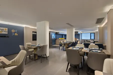 OKDAY Hotel, Helong Sports Center, Huangtuling Station, Changsha Отели рядом с достопримечательностью «Changsha University of Science & Technology (Transportation Science & Technology Teaching Area)»