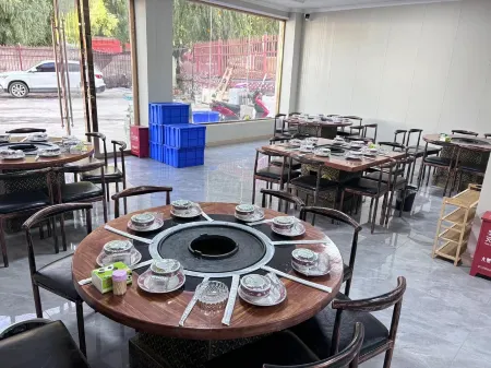 Basu Honglü Grand Hotel Отели в г. Басу