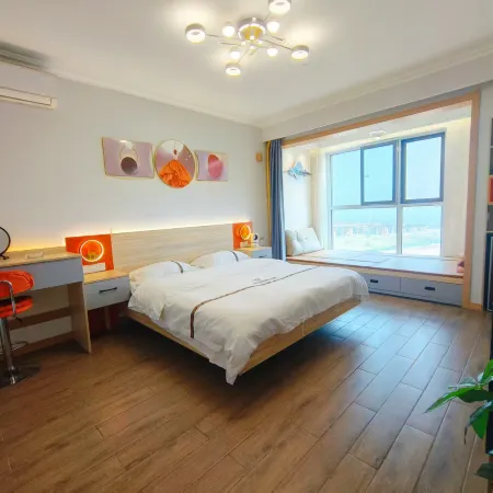 Liangzi Seaview Family Apartment (Laoting Tangshanwan Shop)