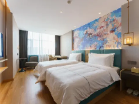 Magnotel Hotel (Jinzhou Linghai Jiuhuashan Park) Hotels in Linghai